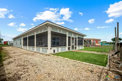 258 Alamo Beach Avenue, Port Lavaca, TX 77979 - Photo 3