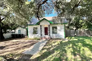105 N Summer St, Lampasas, TX 76550 - Photo 1