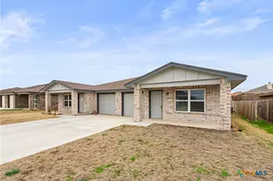 1806 Castroville Trl, Copperas Cove, TX 76522 - Photo 3