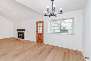 803 McLane St, Victoria, TX 77904 - Photo 7
