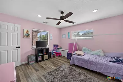 1304 Walker Street, Gonzales, TX 78629 - Photo 15