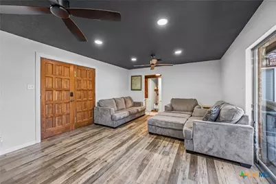 1304 Walker Street, Gonzales, TX 78629 - Photo 3