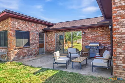 1304 Walker Street, Gonzales, TX 78629 - Photo 19