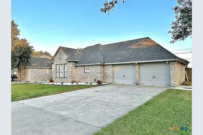 203 Chimney Rock Drive, Victoria, TX 77904 - Photo 3