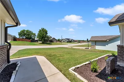 1106 Limestone Drive, Lampasas, TX 76550 - Photo 9