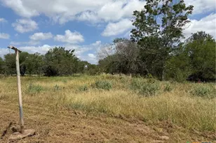 706 Thomaston River Rd, Cuero, TX 77954 - Photo 39