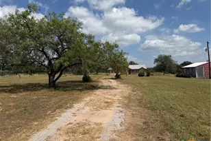 706 Thomaston River Rd, Cuero, TX 77954 - Photo 27