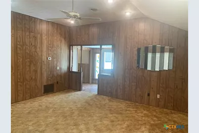 10704 State Highway 185, Victoria, TX 77905 - Photo 5