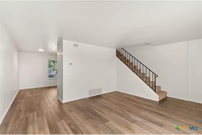 218 E Victory Avenue, Temple, TX 76501 - Photo 5