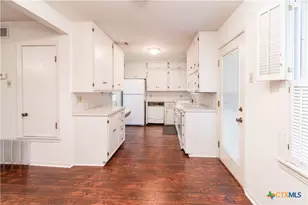 1719 S 39th St, Temple, TX 76504 - Photo 19