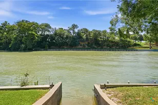 302 Shangrila Ln, New Braunfels, TX 78130 - Photo 37