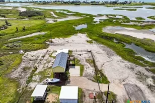 326 E Tenth St, Rockport, TX 78382 - Photo 19