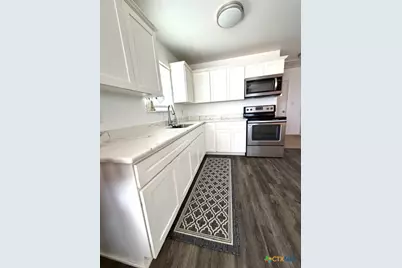 326 E Tenth Street, Rockport, TX 78382 - Photo 5