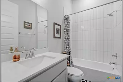 339 Sugarcane, New Braunfels, TX 78132 - Photo 7