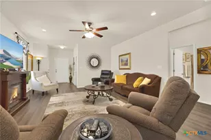 124 Laurel Grace Ln, New Braunfels, TX 78130 - Photo 3