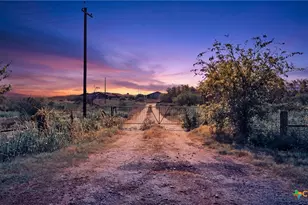 1892 State Hwy 304, Gonzales, TX 78629 - Photo 1