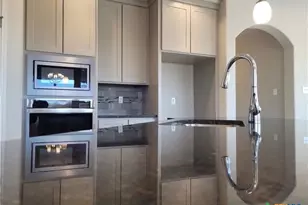 224 Alysheba Dr, Victoria, TX 77901 - Photo 15
