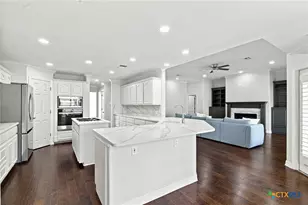 202 Ridge View, Victoria, TX 77904 - Photo 7