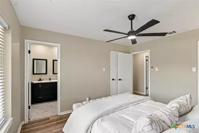 108 Owl Road, Victoria, TX 77905 - Photo 9