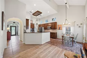 2629 Fairwood Dr, New Braunfels, TX 78132 - Photo 11