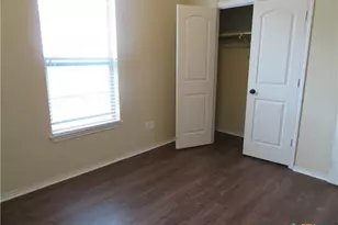 554 Creekside Cir, New Braunfels, TX 78130 - Photo 19