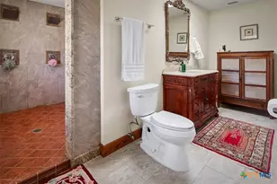 280 Hebron Church Rd, Yoakum, TX 77995 - Photo 19