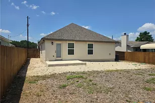 1746 Blueridge, Canyon Lake, TX 78133 - Photo 5