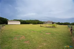 123 Hard Bargain Dr, Gatesville, TX 76528 - Photo 9