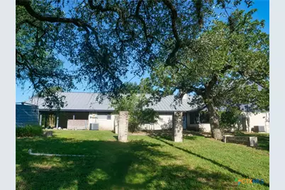 292 Fm 136, Woodsboro, TX 78393 - Photo 5