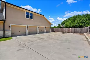 8451 Spring Creek Loop, Salado, TX 76571 - Photo 43