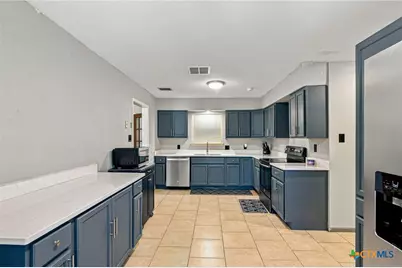 217 Kirkwall Street, Victoria, TX 77904 - Photo 11