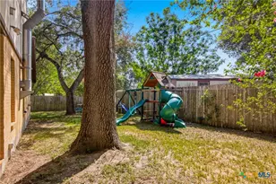 217 Kirkwall St, Victoria, TX 77904 - Photo 35