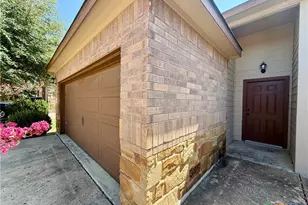 424 Jack Rabbit Ln, Buda, TX 78610 - Photo 1