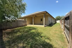 424 Jack Rabbit Ln, Buda, TX 78610 - Photo 9