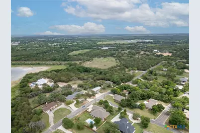 1202 S Willis Street, Lampasas, TX 76550 - Photo 35