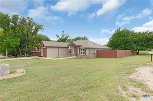 1202 S Willis St, Lampasas, TX 76550 - Photo 3