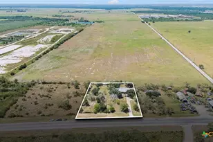 6483 US Hwy 90a E, Gonzales, TX 78629 - Photo 47