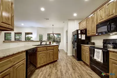 2251 Hazelwood, New Braunfels, TX 78130 - Photo 7