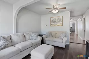 915 S 2nd St, Temple, TX 76504 - Photo 5