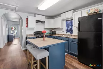 915 S 2nd Street, Temple, TX 76504 - Photo 9