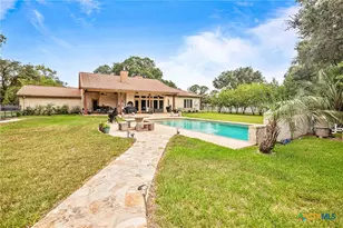 166 Post Oak Bend, Inez, TX 77968 - Photo 27