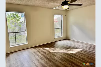201 Heather Street, Victoria, TX 77904 - Photo 1