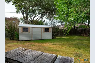 201 Heather Street, Victoria, TX 77904 - Photo 37