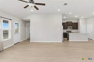 2905 Greenbriar, Seguin, TX 78155 - Photo 11
