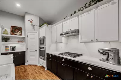 115 Dripping Spring, Victoria, TX 77904 - Photo 9