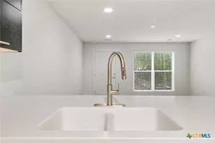 1101 Grove Blvd, Austin, TX 78741 - Photo 13