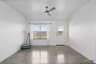 601 Campus St, Troy, TX 76579 - Photo 17