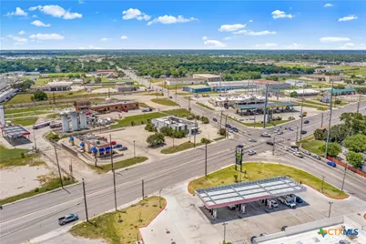 2101 Houston Highway, Victoria, TX 77901 - Photo 9