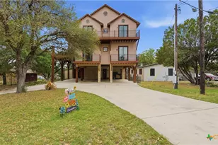 628 Country Ln, Canyon Lake, TX 78133 - Photo 1