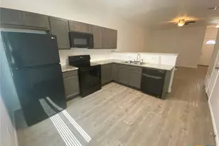 240 N Mary Jo Dr, Harker Heights, TX 76548 - Photo 3